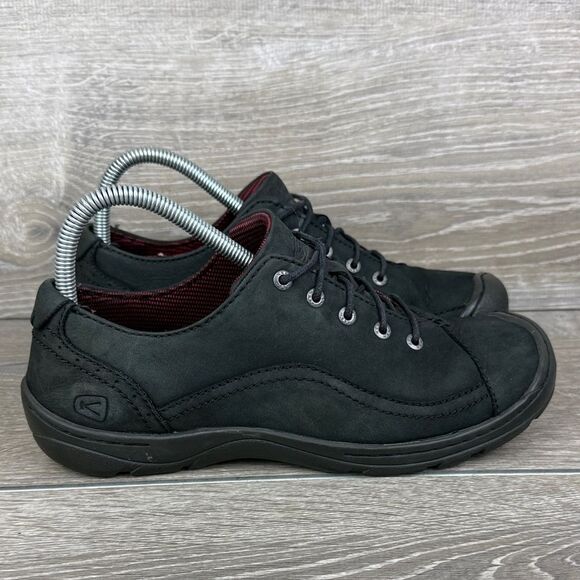 Keen Sterling City Women’s Sz 8.5 Black Leather Low Top Lace Up Hiking Sneakers - Picture 1 of 10